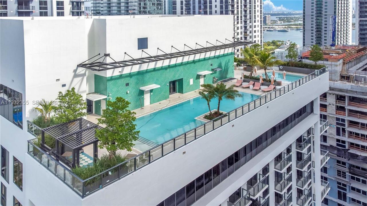 11 NE 6 Street 2201, Miami, Florida 33132, USA