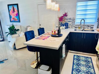 3101 SW 27th Ave 101, Miami, Florida 33133, USA