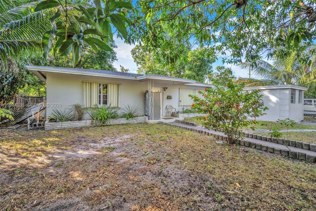 16234 NE 9th Ct, North Miami Beach, Florida 33162, USA