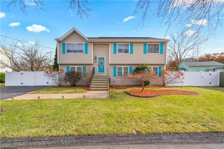 12 Railroad Row, Warwick, RI 02886, USA