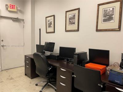 2030 S Douglas Rd 109, Coral Gables, Florida 33134, USA