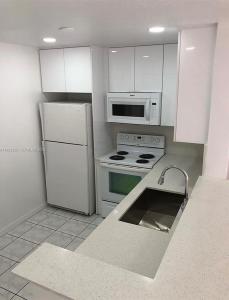 12035 SW 14st 103, Kendall, Florida 33184