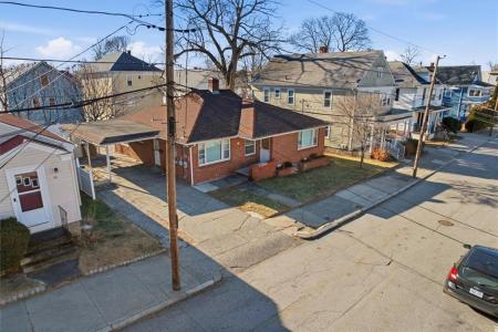 36 Auburn Street, Pawtucket, RI 02860, USA