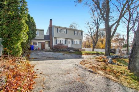 40 Rosner Avenue, North Providence, 로드아일랜드 02904, 미국