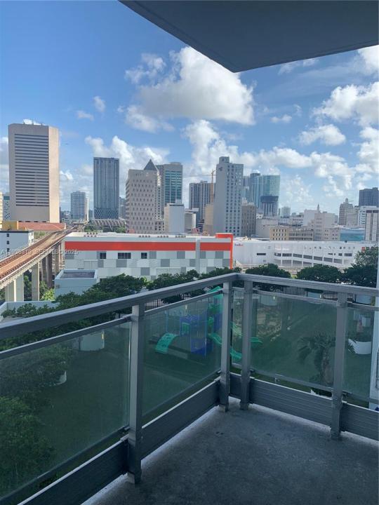 90 SW 3rd St 1211, Miami, Florida 33130, Stati Uniti