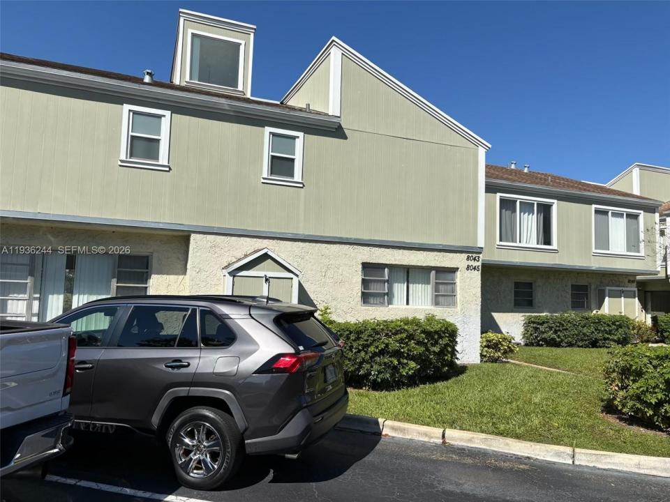 8043 Lagos De Campo Blvd F-3, Tamarac, Floride 33321, États-Unis
