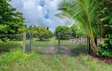 24350 SW 182nd Ave, Miami, Florida 33031, USA