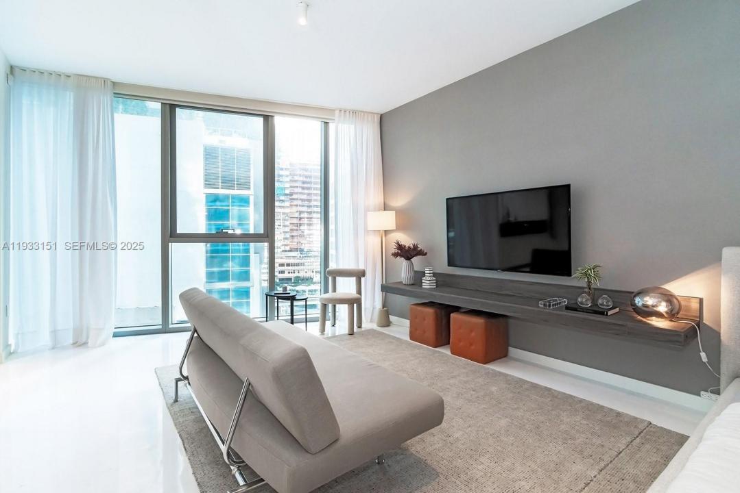 300 Biscayne Blvd Way 805, Miami, Floride 33131, États-Unis