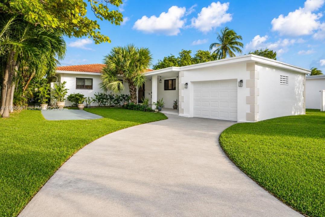 7517 Cutlass Ave, North Bay Village, Floride 33141, États-Unis