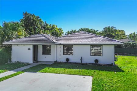 13238 NW 8th Ter, Miami, Florida 33182, USA