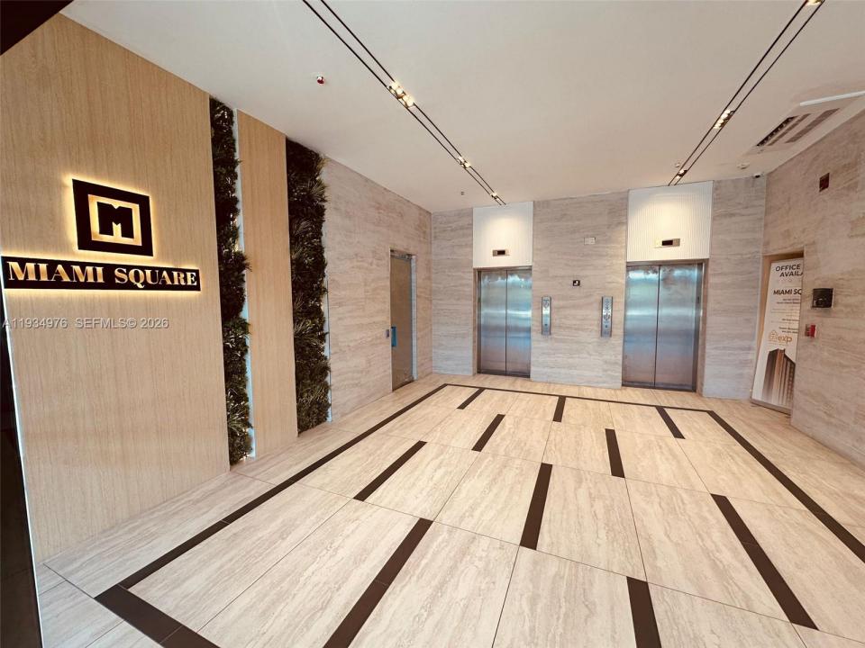 699 NE 167th St 9th floor, North Miami Beach, Floride 33162, États-Unis
