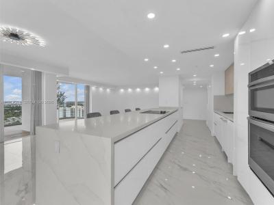 19707 Turnberry way 25D, Aventura, 佛罗里达州 33180, 美国