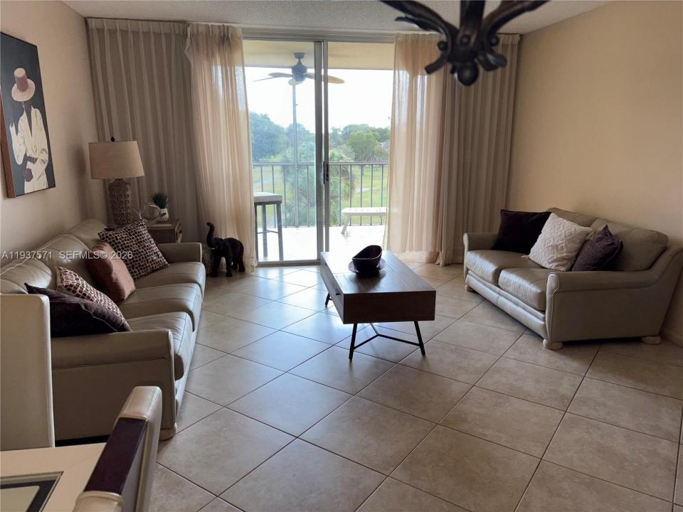 7690 NW 18th St 408, Margate, Floride 33063, États-Unis