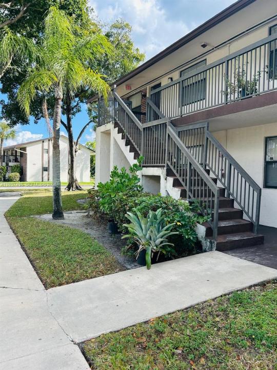 6031 Shakerwood Cir 105, Tamarac, Floride 33319, États-Unis