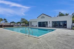 212 Lake Pointe Dr 210, Oakland Park, Floride 33309, États-Unis