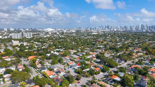 1511 SW 20th Ct, Miami, Florida 33145, USA