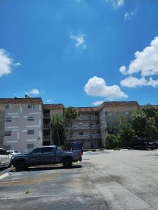 2440 SW 81st Ave 402, Davie, Florida 33324, USA