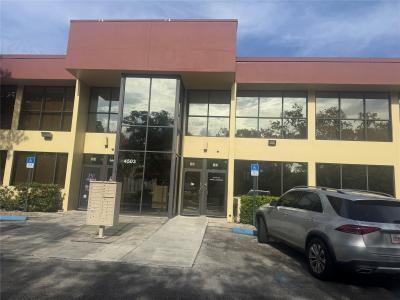 4503 NW 103rd Avenue 104, Sunrise, Flórida 33351, Estados Unidos
