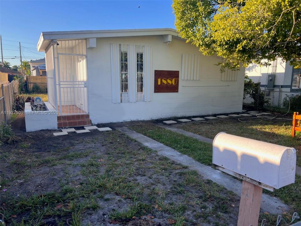 1880 NW 68th Ter, Miami, Florida 33147, Stati Uniti