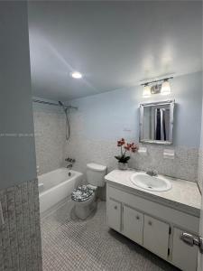 1475 NE 125th Ter 511B, North Miami, Florida 33161, USA