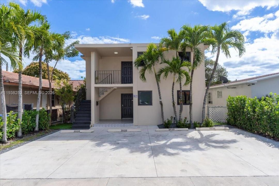 3522 SW 25th St 3522, Miami, Florida 33133, Stati Uniti