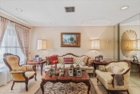 6385 SW 25th St, Miami, Florida 33155, USA