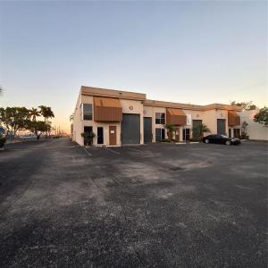 14250 SW 136th St 10, Miami, Florida 33186, USA