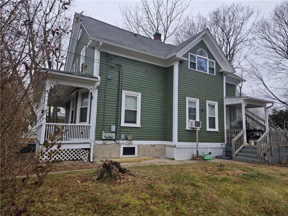 25 Andrews Avenue 2, West Warwick, Rhode Island 02893, Estados Unidos