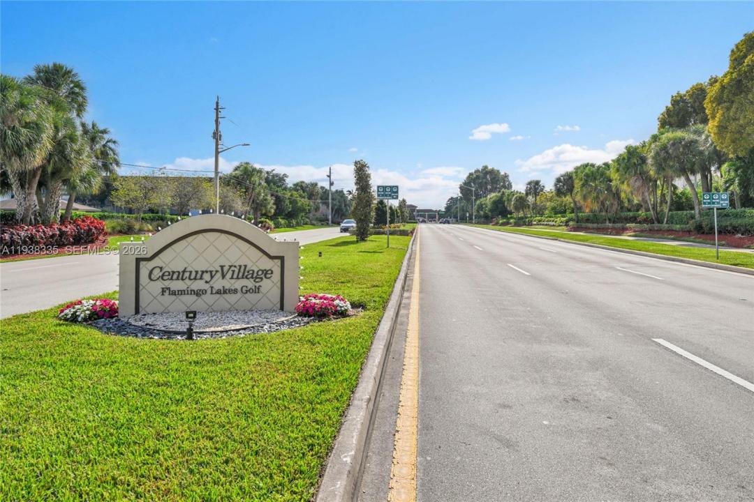 701 SW 142nd Ave 104S, Pembroke Pines, Florida 33027, Stati Uniti