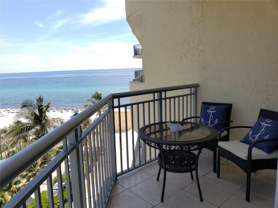 17375 Collins Ave 906, Sunny Isles Beach, Floride 33160, États-Unis