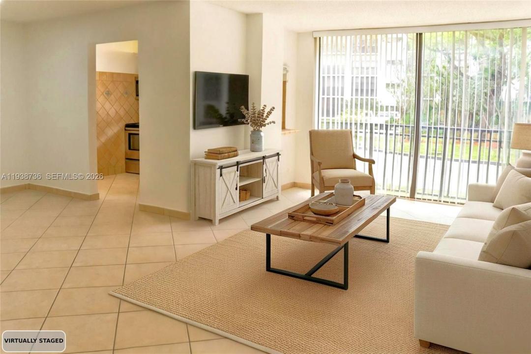 16919 N Bay Rd 118, Sunny Isles Beach, Floride 33160, États-Unis