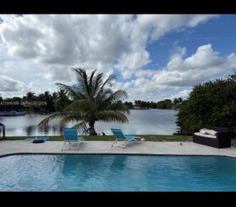 2101 NW 84th Way, Sunrise, Florida 33322, Amerika Birleşik Devletleri