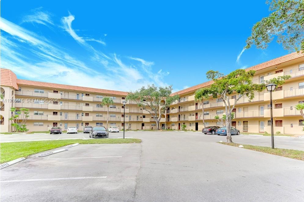 6301 N Falls Cir Dr 313, Lauderhill, Florida 33319, Stati Uniti