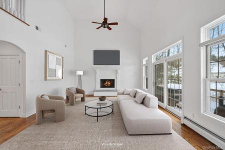 30 Alison Court, Kingston, New York 12401, États-Unis