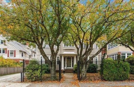 16 Grotto Avenue 3, Providence, RI 02906, USA