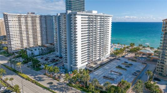 2030 S Ocean Dr 2018, Hallandale Beach, Florida 33009, USA