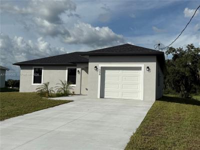1048 Jay Ct, La Belle, Florida 33935, USA