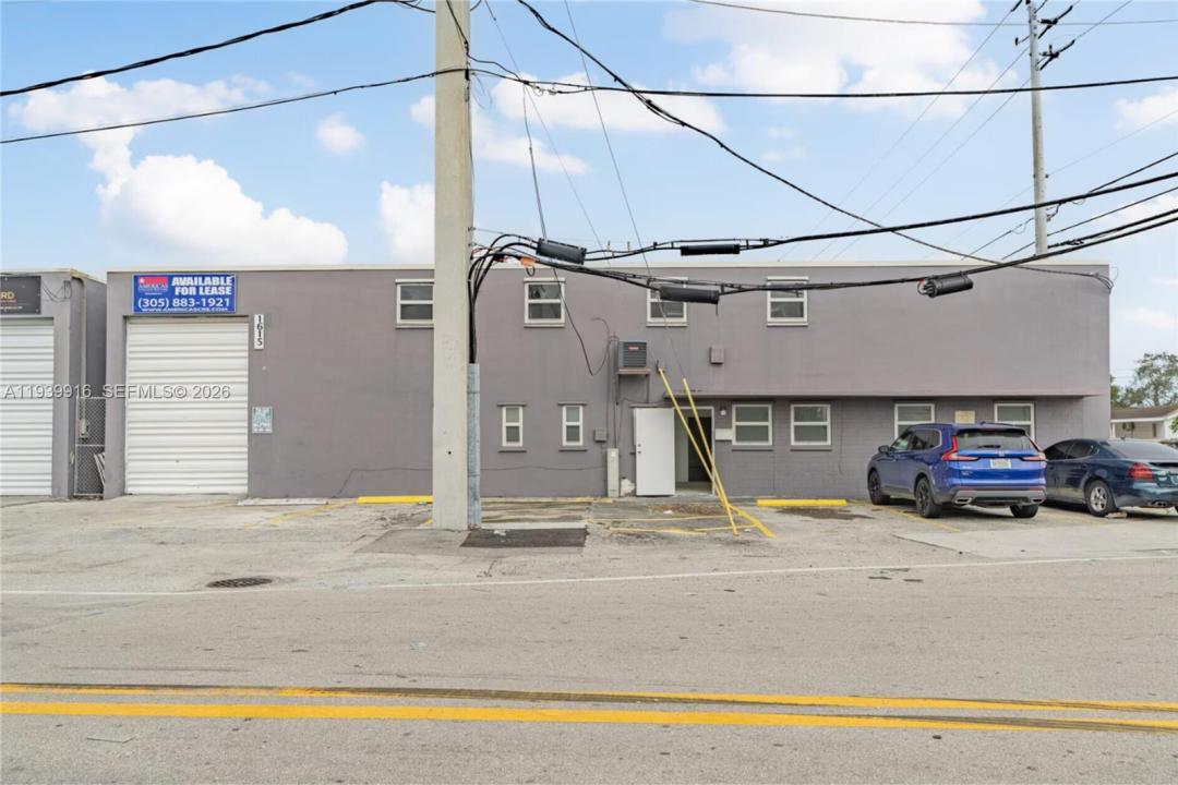 1615 W 31st Pl, Hialeah, Florida 33012, Stati Uniti
