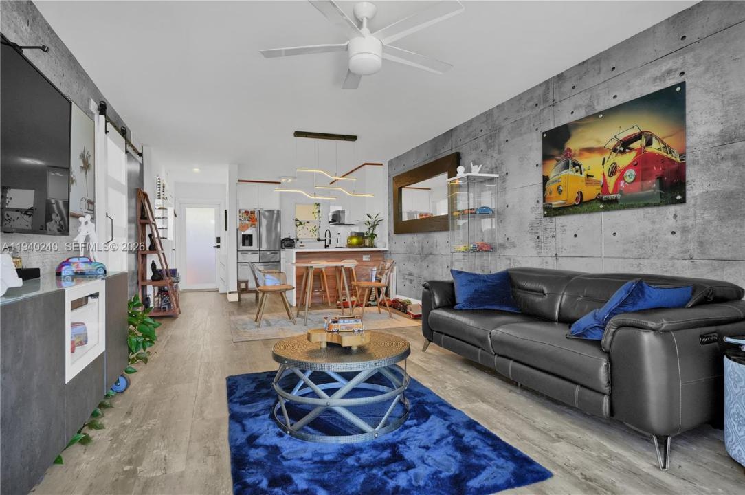 8900 Washington Blvd 320, Pembroke Pines, Florida 33025, Stati Uniti
