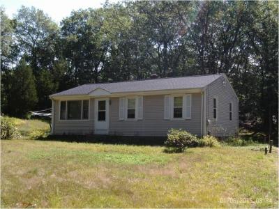 9 Colvintown Road, Coventry, RI 02816, USA