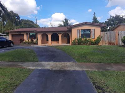 3515 NW 28th St, Lauderdale Lakes, Florida 33311