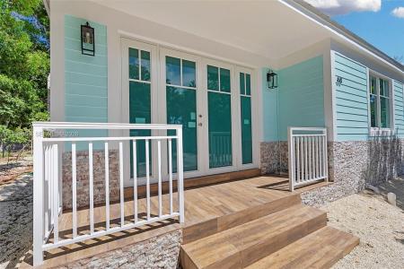 68 Coral Way, Key Largo, Florida 33037, USA