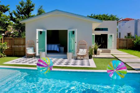 2975 SW 15th St, Miami, Florida 33145, USA