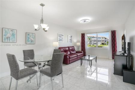 4801 NW 34th St 406, Lauderdale Lakes, Florida 33319, USA