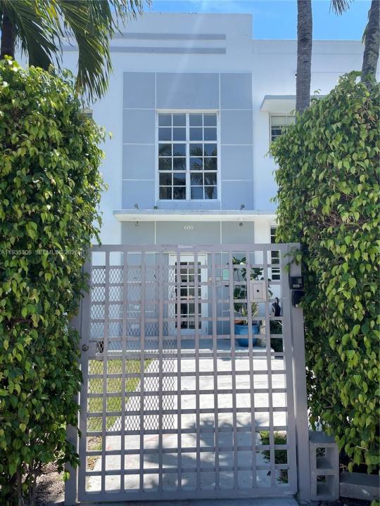 600 15th St 10, Miami Beach, Florida 33139, USA