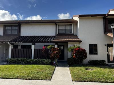 4389 N Carambola Cir N, Coconut Creek, Florida 33066, USA