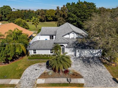 15221 N Laurel Ln N, Pembroke Pines, Florida 33027, Estados Unidos