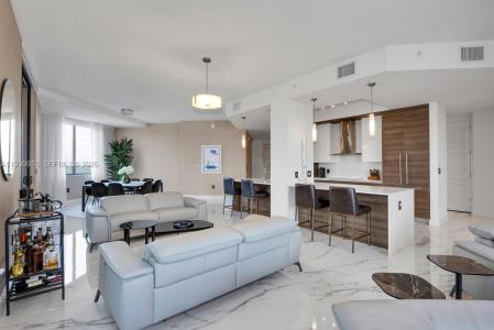 301 Altara Ave LPH914, Coral Gables, Florida 33146, USA