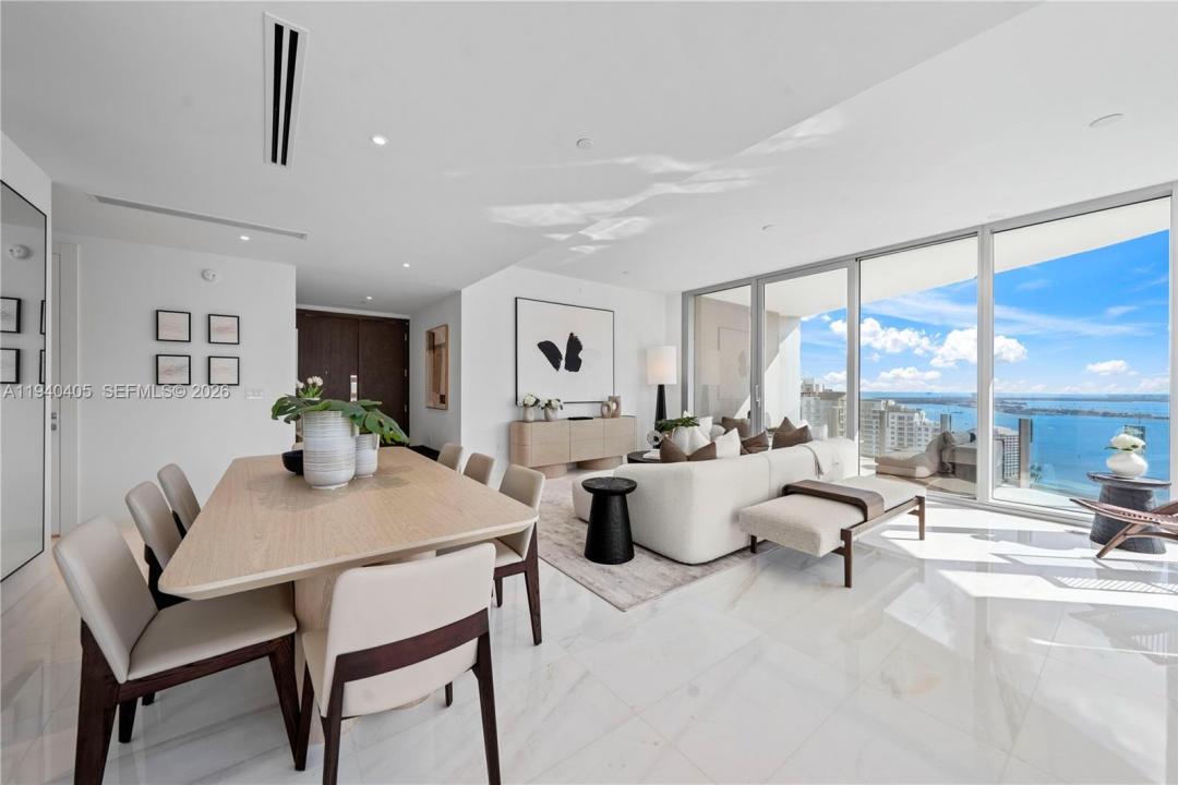 300 Biscayne Blvd Way 3407, Miami, フロリダ 33131, アメリカ合衆国