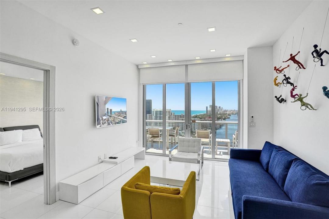 2600 E Hallandale Beach Blvd T3303, Hallandale Beach, Florida 33009, Stati Uniti